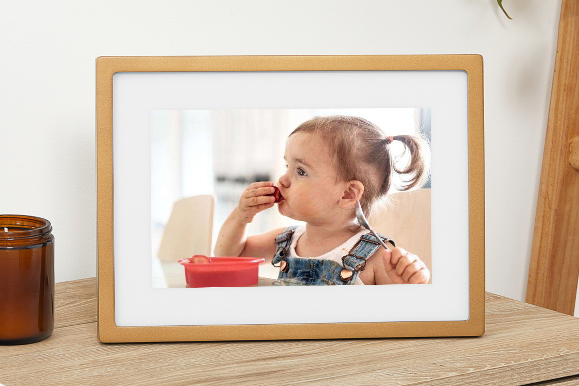 Skylight Frame | Digital Picture Frame