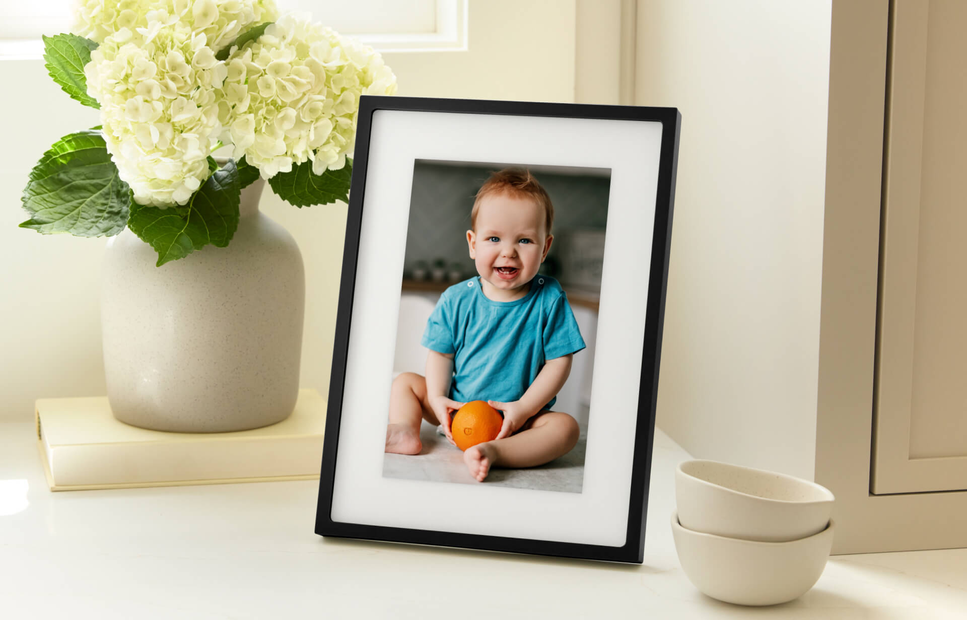 Skylight Frame 2 | Digital Picture Frame