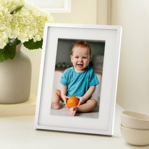 Skylight Frame 2 | Digital Picture Frame