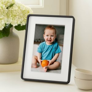 Skylight Frame 2 | Digital Picture Frame