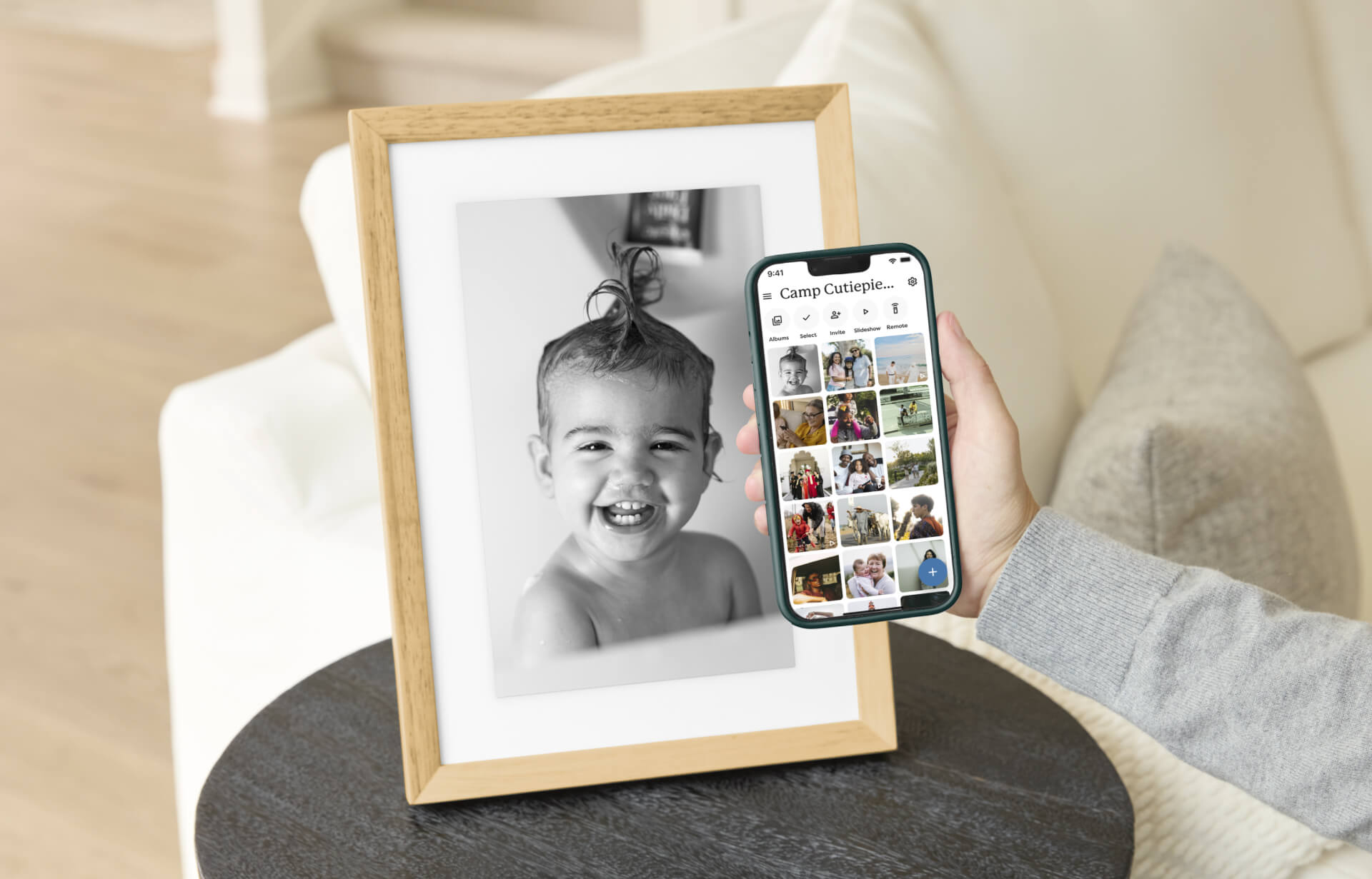 Skylight Frame 2 | Digital Picture Frame - Image 2