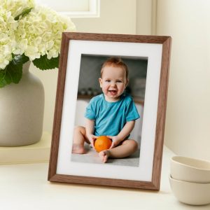 Skylight Frame 2 | Digital Picture Frame